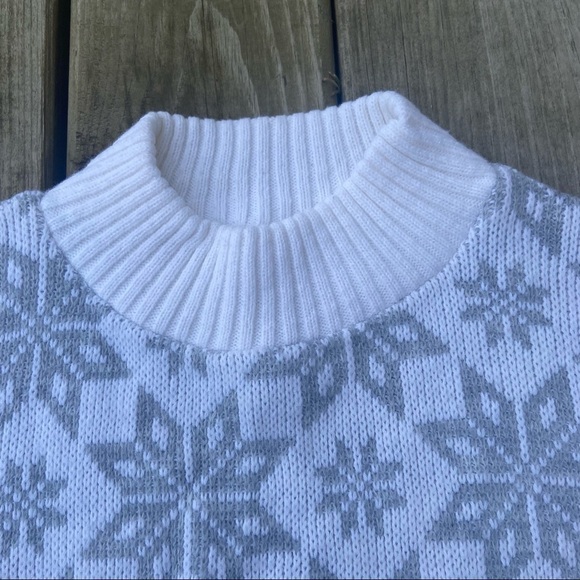 ** VTG Garland USA Gray white Snowflake mock neck pullover sweater - Picture 6 of 9